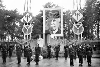 stoplusjednicka.cz/valka/po-stopach-porazky-pad-francie-v-roce-1940-nebyl-jen-triumfem-wehrmachtu-ale-i-katastrofou